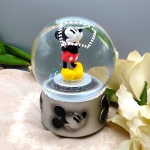 Vintage Disney Mickey Mouse You're The Tops! Musical Glitter Snow Globe